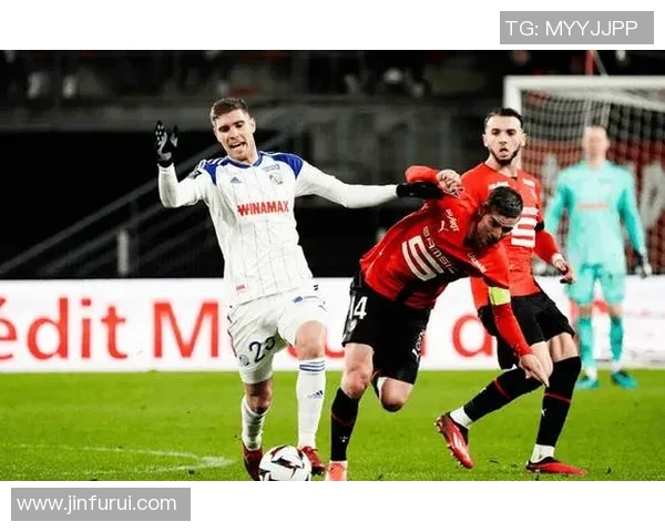 巴黎圣日耳曼小胜尤文图斯友谊赛精彩瞬间回顾与分析