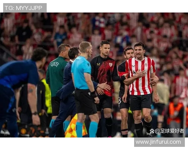 欧联杯精彩对决利物浦与里昂1比1平局引发争议判罚全场沸腾