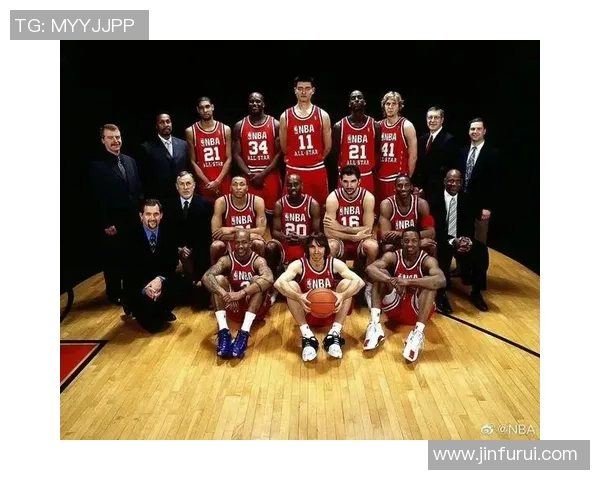 姚明与各界明星合影瞬间记录篮球传奇与友谊的珍贵时刻