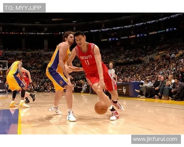 姚明决定回归中国篮球事业，放弃美国梦重塑篮球人生