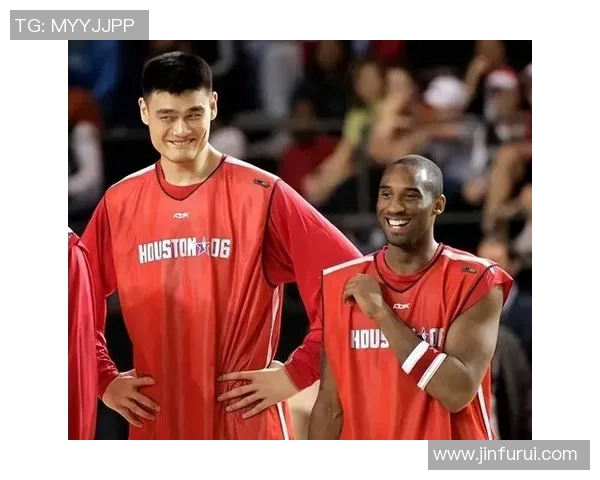 姚明应酬之夜：篮球巨星如何在社交场合中展现魅力与风度