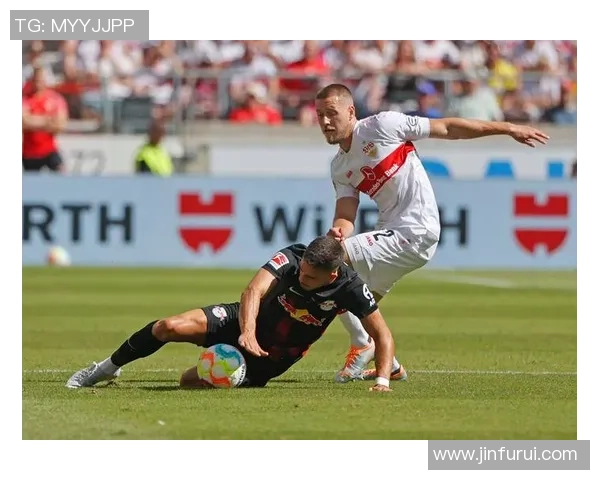 德甲激战尤文图斯与莱比锡互交白卷神奇扑救引发全场热议与转会传闻