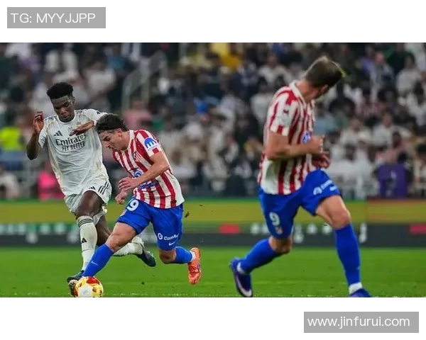 中超激战马竞逆转多特蒙德红牌事件引发全场热议与转会传闻