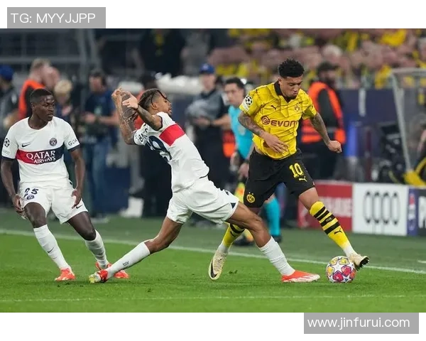 国王杯激战:那不勒斯逆转巴黎圣日耳曼红牌事件引发全场热议 国王杯激战:那不勒斯逆转巴黎圣日耳曼红牌事件引发全场热议