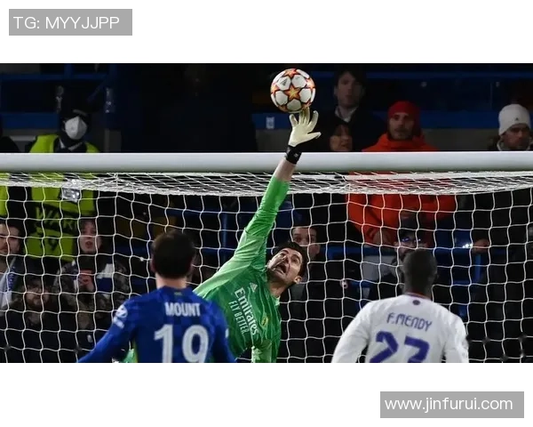 切尔西险胜波尔图帽子戏法引发争议判罚全场沸腾 切尔西险胜波尔图帽子戏法引发争议判罚全场沸腾