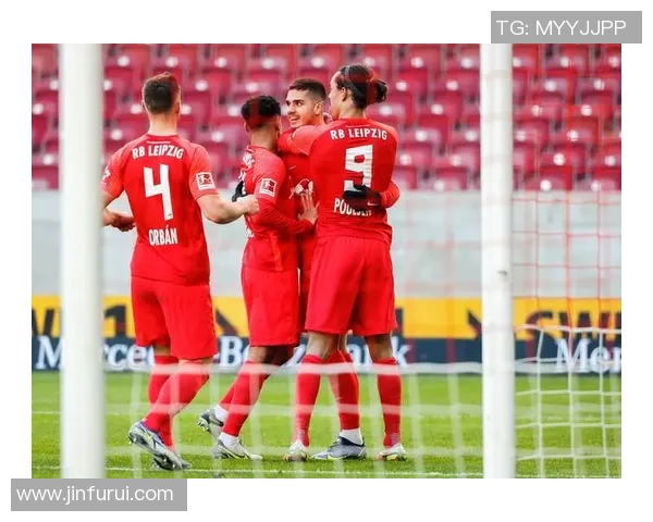 德甲惊现冷门利物浦与莱比锡激战成平局帽子戏法引发全场狂欢