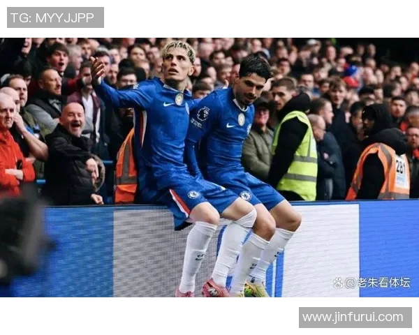 意甲赛场惊现冷门利物浦3-0战胜切尔西全场沸腾