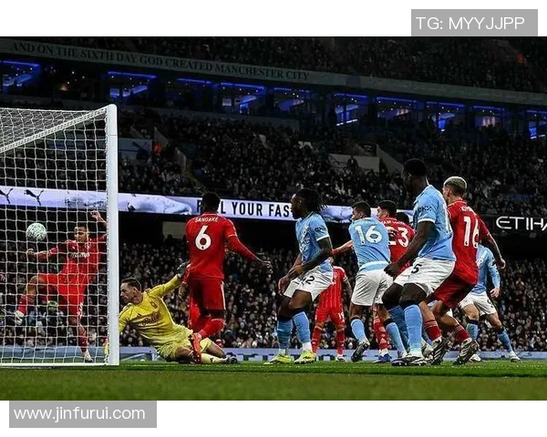 英超激战莱比锡绝杀多特蒙德补时进球引发争议判罚全场沸腾