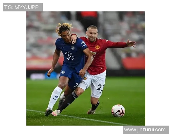 意甲激战：里昂与切尔西战成平局全场观众热情高涨