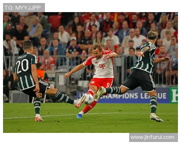 欧联杯惊天逆转曼联绝杀拜仁引发全场狂欢